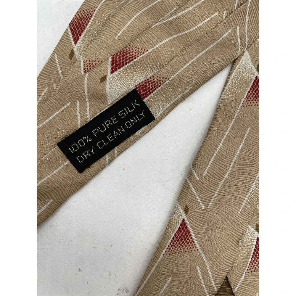 Giorgio Armani  Geometric Tan White and Red Silk Blend Tie Italy